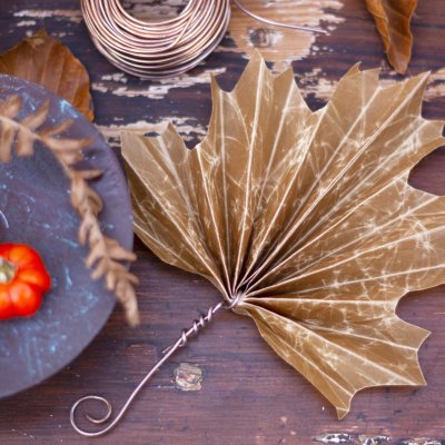 Zoom bild av Vaxat kraftpapper Blompapper Gammelrosa