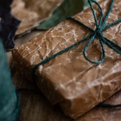 Zoom bild av Vaxat kraftpapper Blompapper Gammelrosa